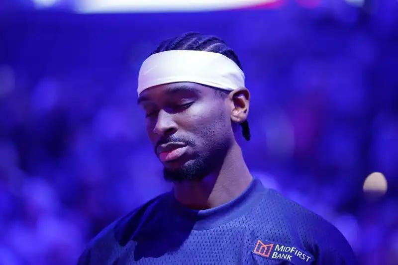 雷霆复仇马刺全队憋着劲!轮换8人给不同输出,团队篮球打得真硬